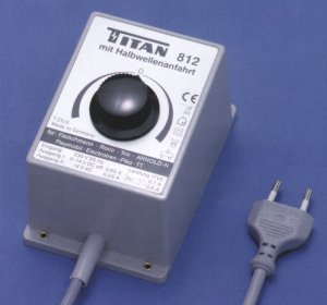 812